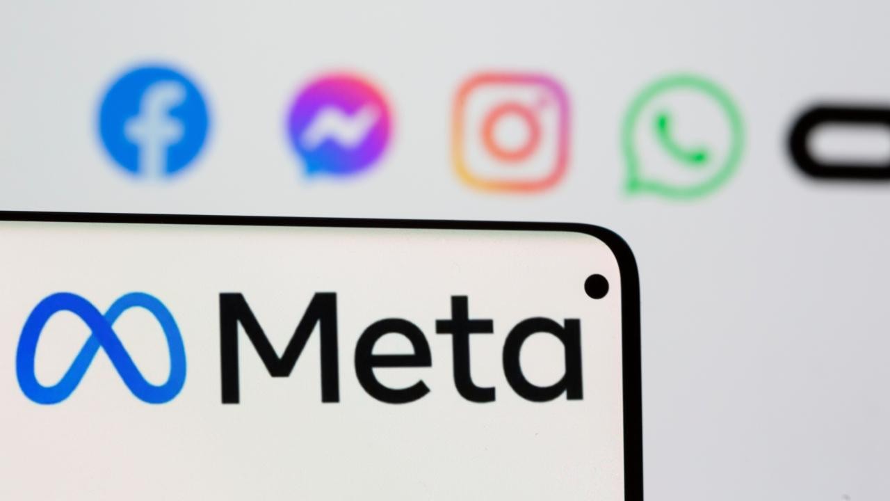 Meta's Threads move divided users