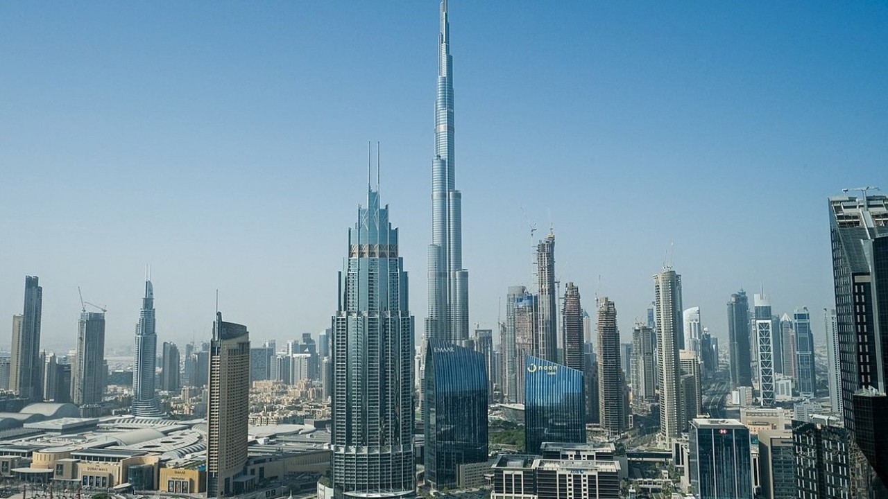 Dubai's economy is going down, but why?