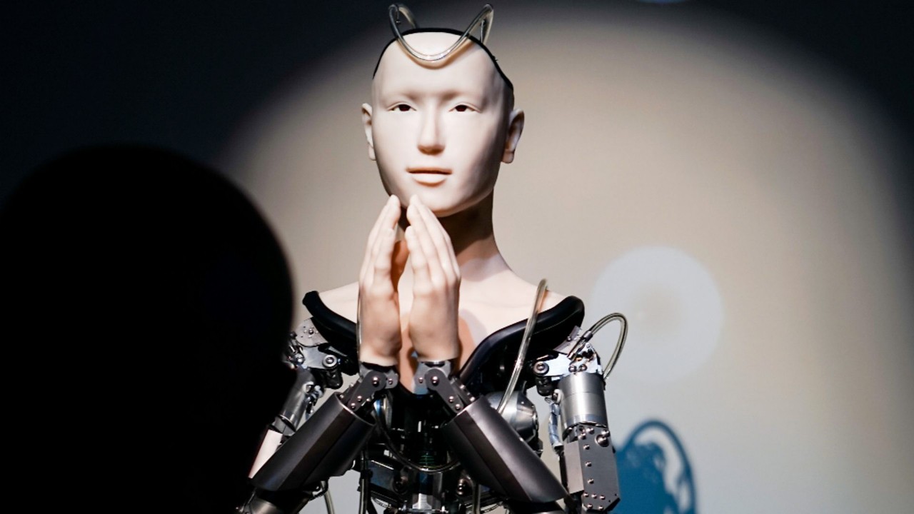 Worshiping robots spark controversy: Is Matrix becoming real?