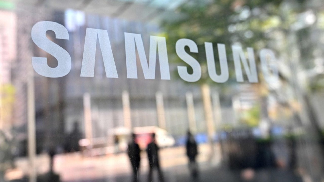 Samsung is sharing its significant secrets with small-scale companies in its own country