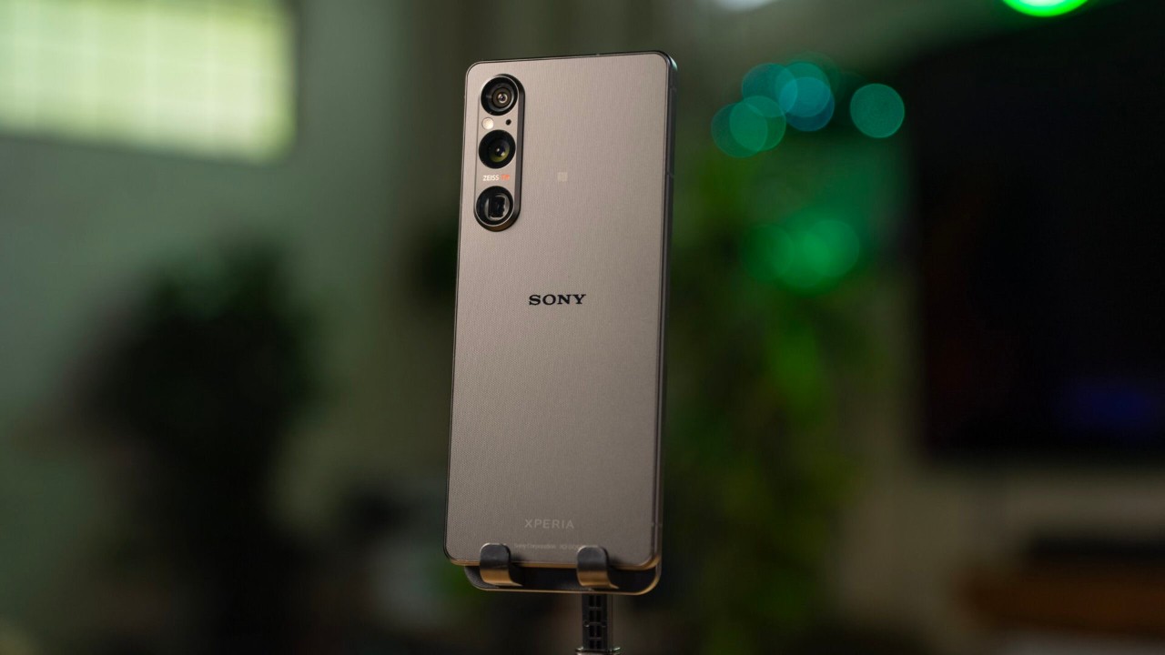 Sony Xperia 1 V goes up for pre-order with a gift