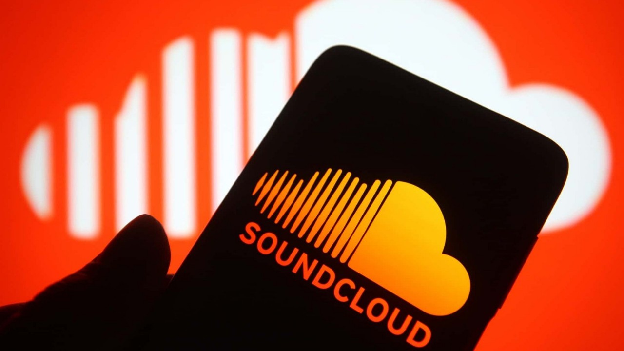 Music streaming giant to layoff many employees