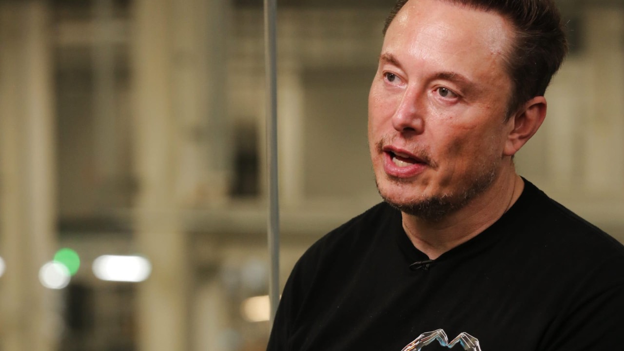 Elon Musk is in serious trouble: Allegedly, he hasn't paid music royalties!