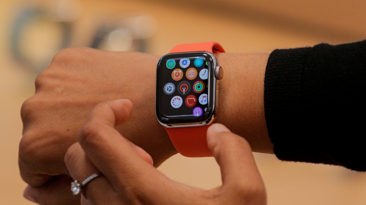 Apple seeks ways to cut costs in Watch Series 9