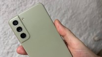 Samsung Galaxy S21 FE gets an important update!
