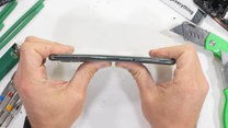OnePlus 11 endures intense bend test, narrowly escapes damage