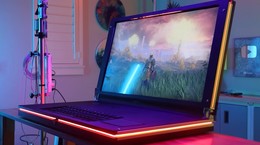 Custom made 100-Pound Laptop is mindblowing