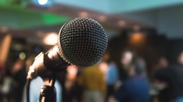 Master the art of public speaking: The best 9 tips to overcome your fear