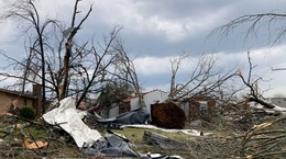 Deadly tornadoes in Arkansas kills 3 people, state of emergency declared