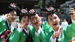 South Koreans are becoming younger with a new law