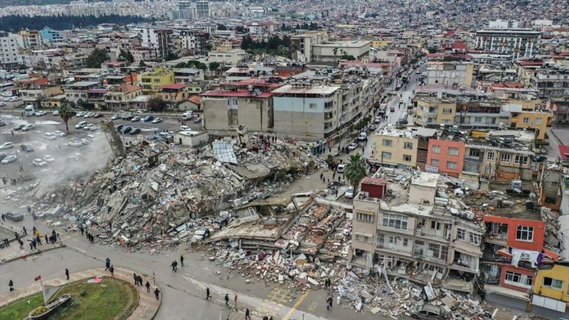 First videos from Turkey earthquake! This is how buildings collapsed! - Photo: 1