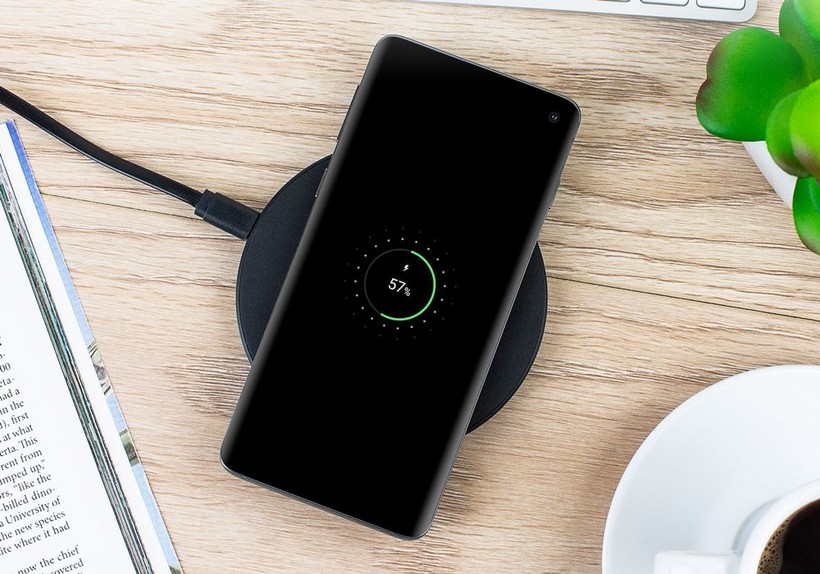 Best smartphones with wireless charging - Photo: 3